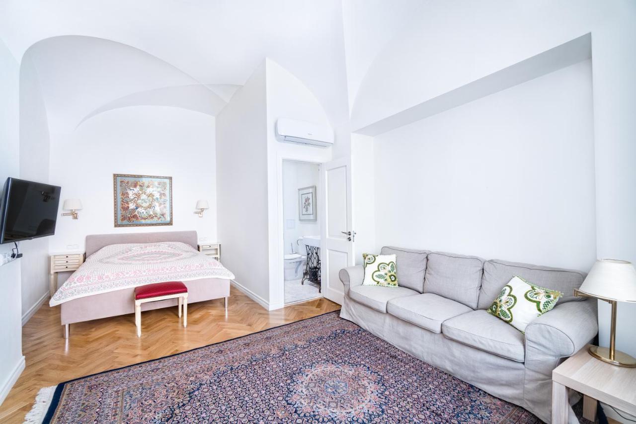 Audeju Apartments リガ エクステリア 写真